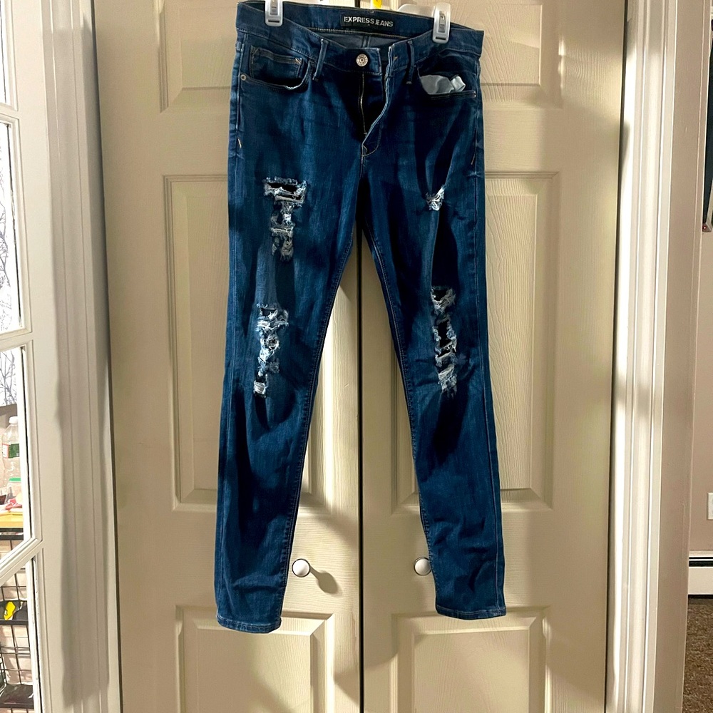Ripped Jeans